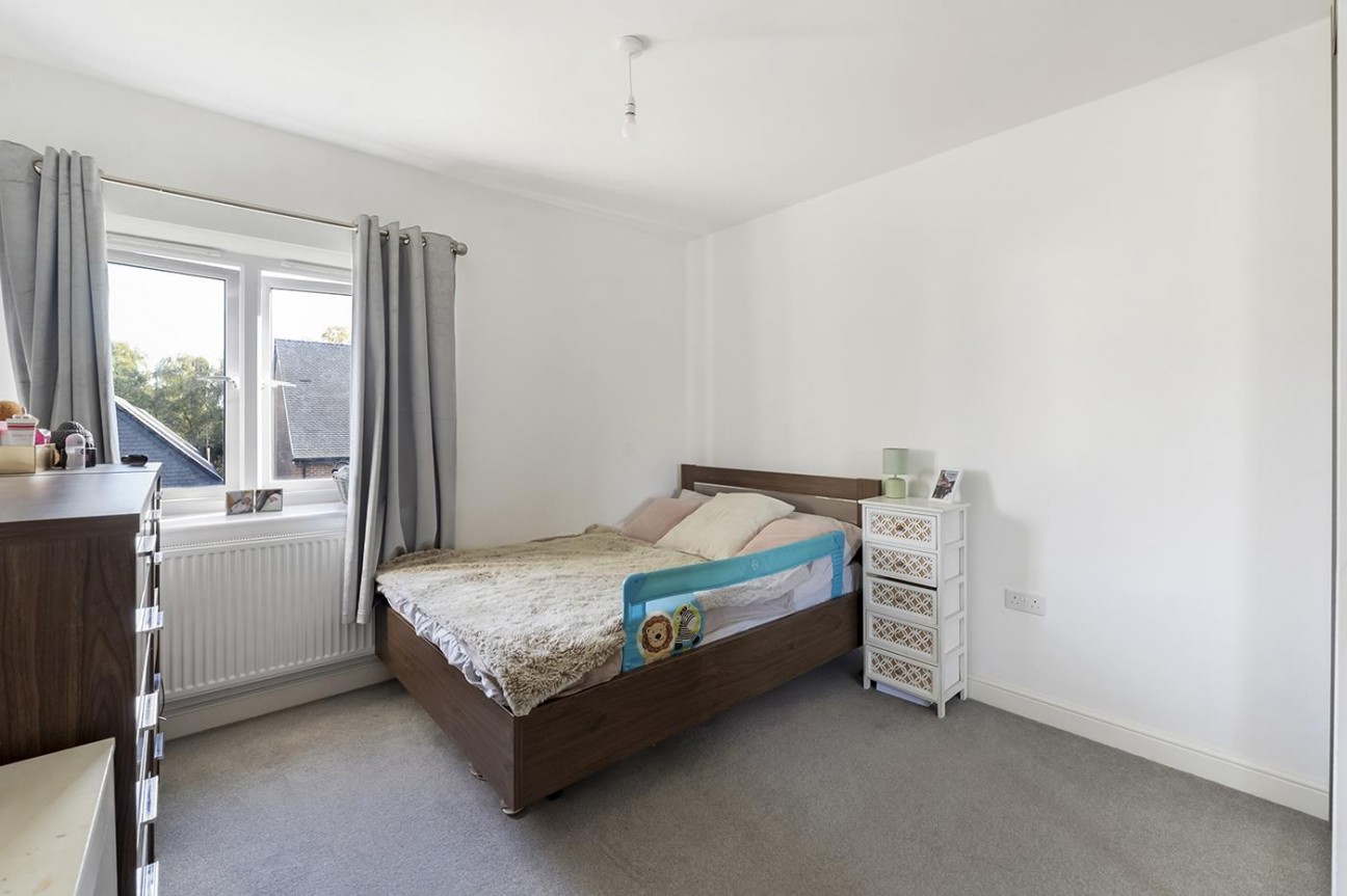 Nottingham Drive, Kings Hill