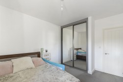 Nottingham Drive, Kings Hill