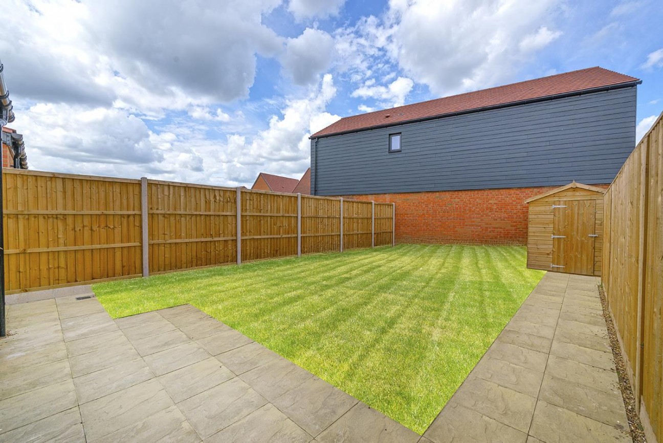 Orchard Way, Kings Hill