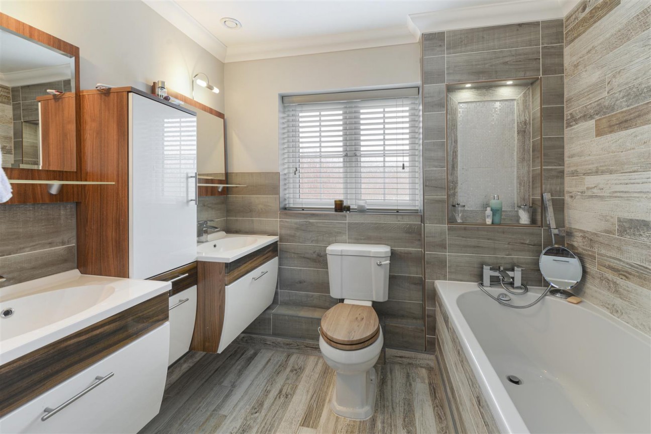 Beacon Avenue, Kings Hill, West Malling