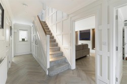 Beacon Avenue, Kings Hill, West Malling