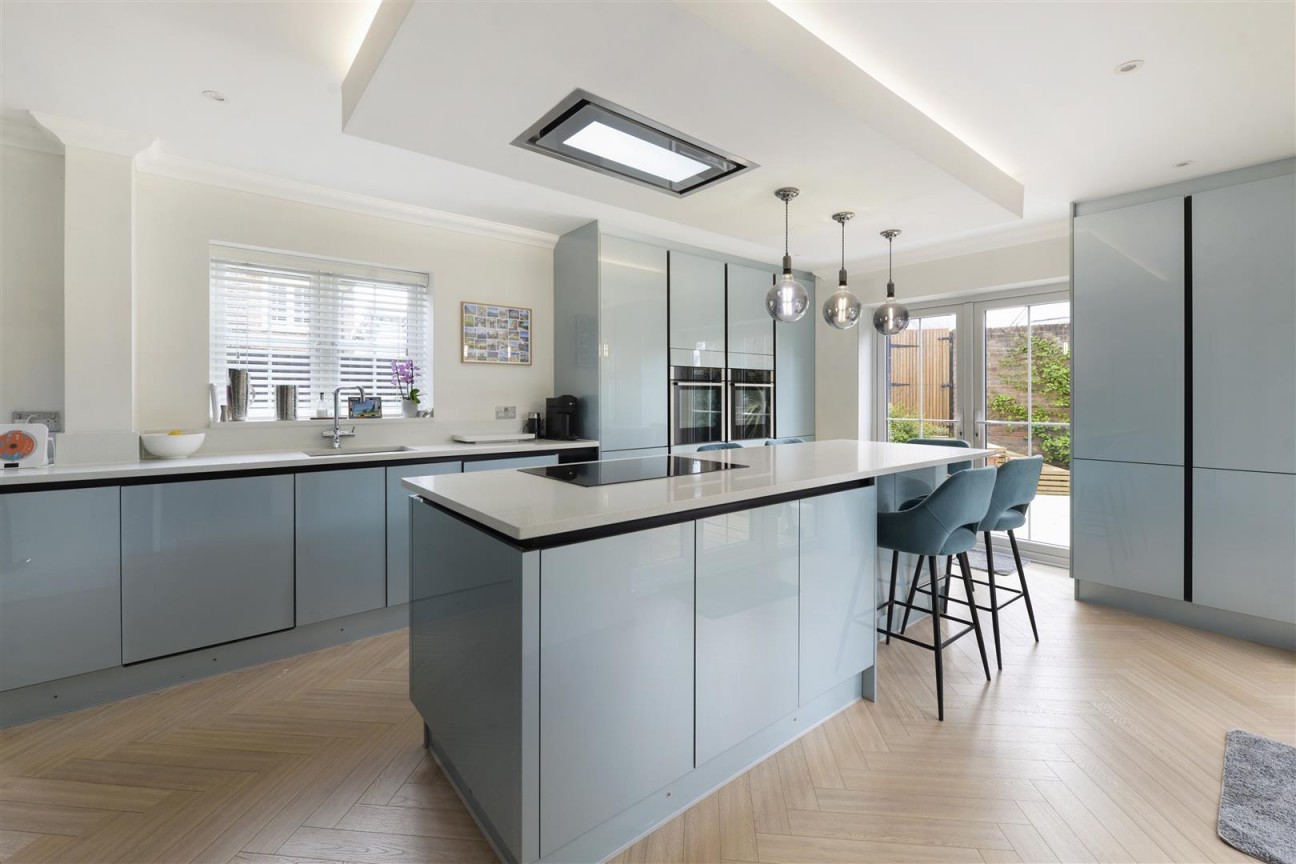 Beacon Avenue, Kings Hill, West Malling