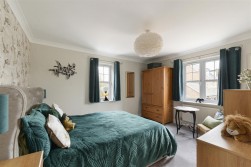 Woodford Grove, Kings Hill, ME19 4BX