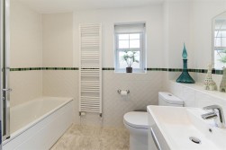 Woodford Grove, Kings Hill, ME19 4BX