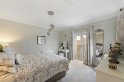 Woodford Grove, Kings Hill, ME19 4BX