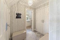 Woodford Grove, Kings Hill, ME19 4BX