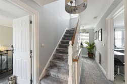 Woodford Grove, Kings Hill, ME19 4BX