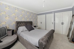 Woodford Grove, Kings Hill, ME19 4BX