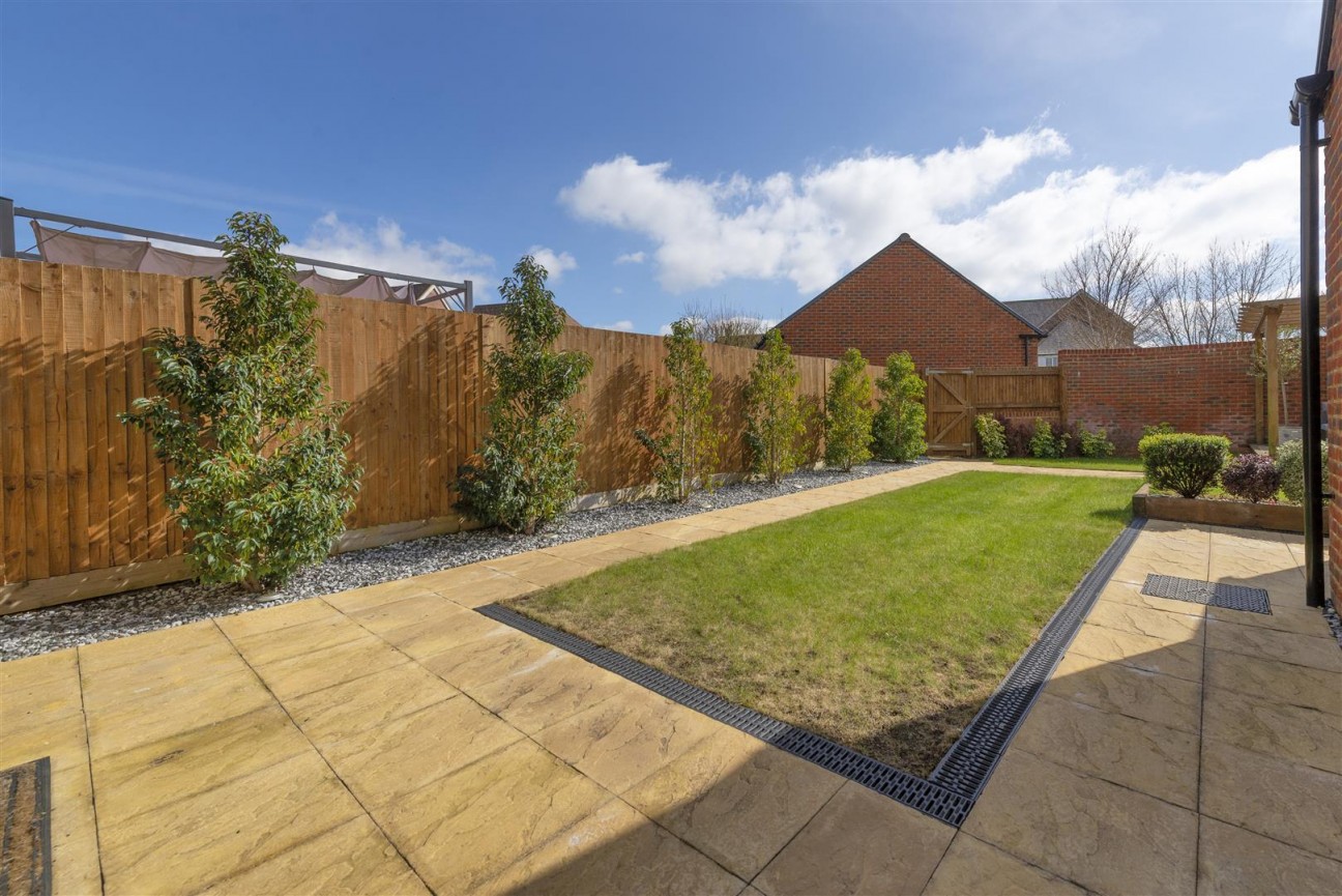 Aviator Drive, Kings Hill, West Malling