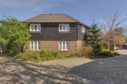 McArthur Drive, Kings Hill, ME19 4GW