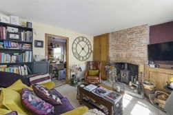 Whetsted Road, Five Oak Green