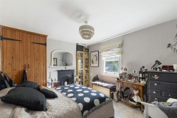 Whetsted Road, Five Oak Green