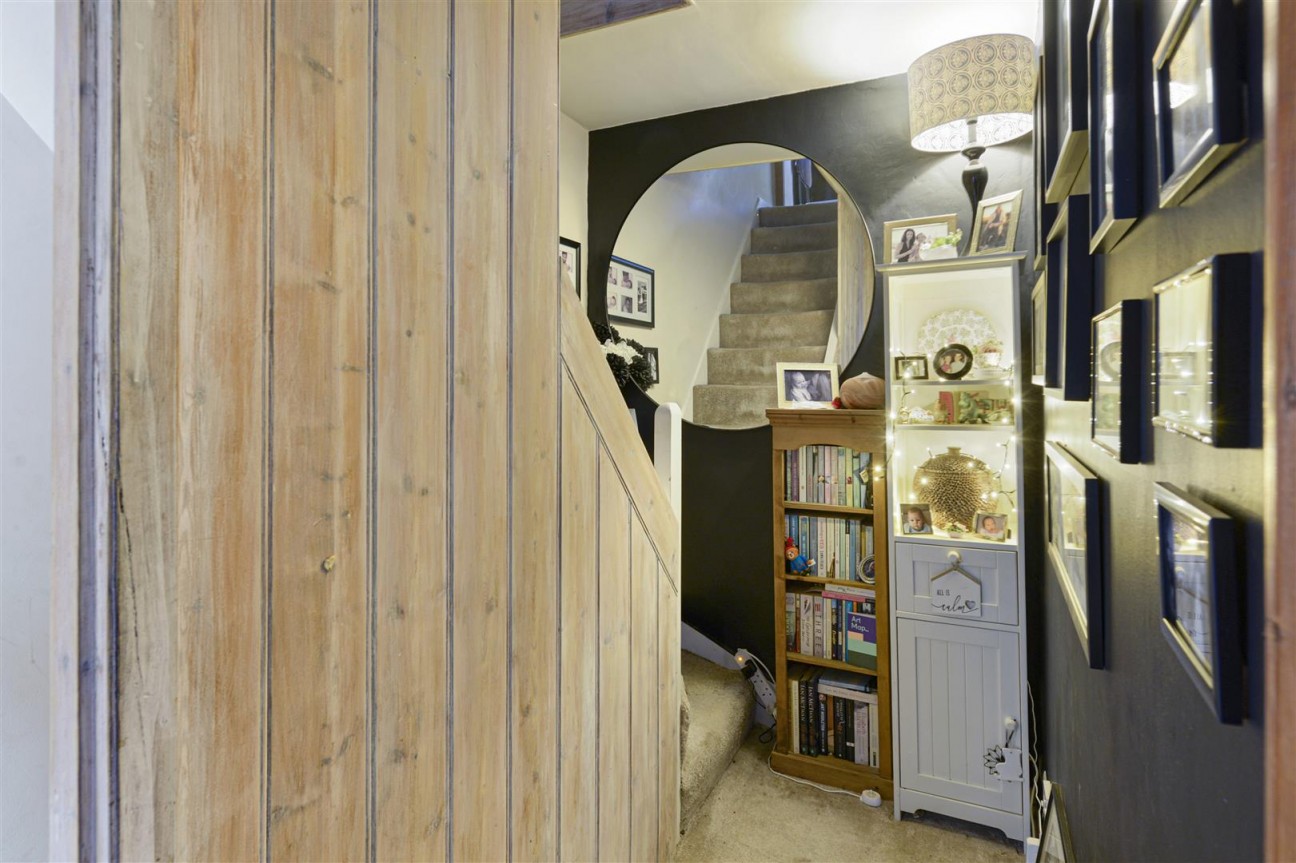 Whetsted Road, Five Oak Green