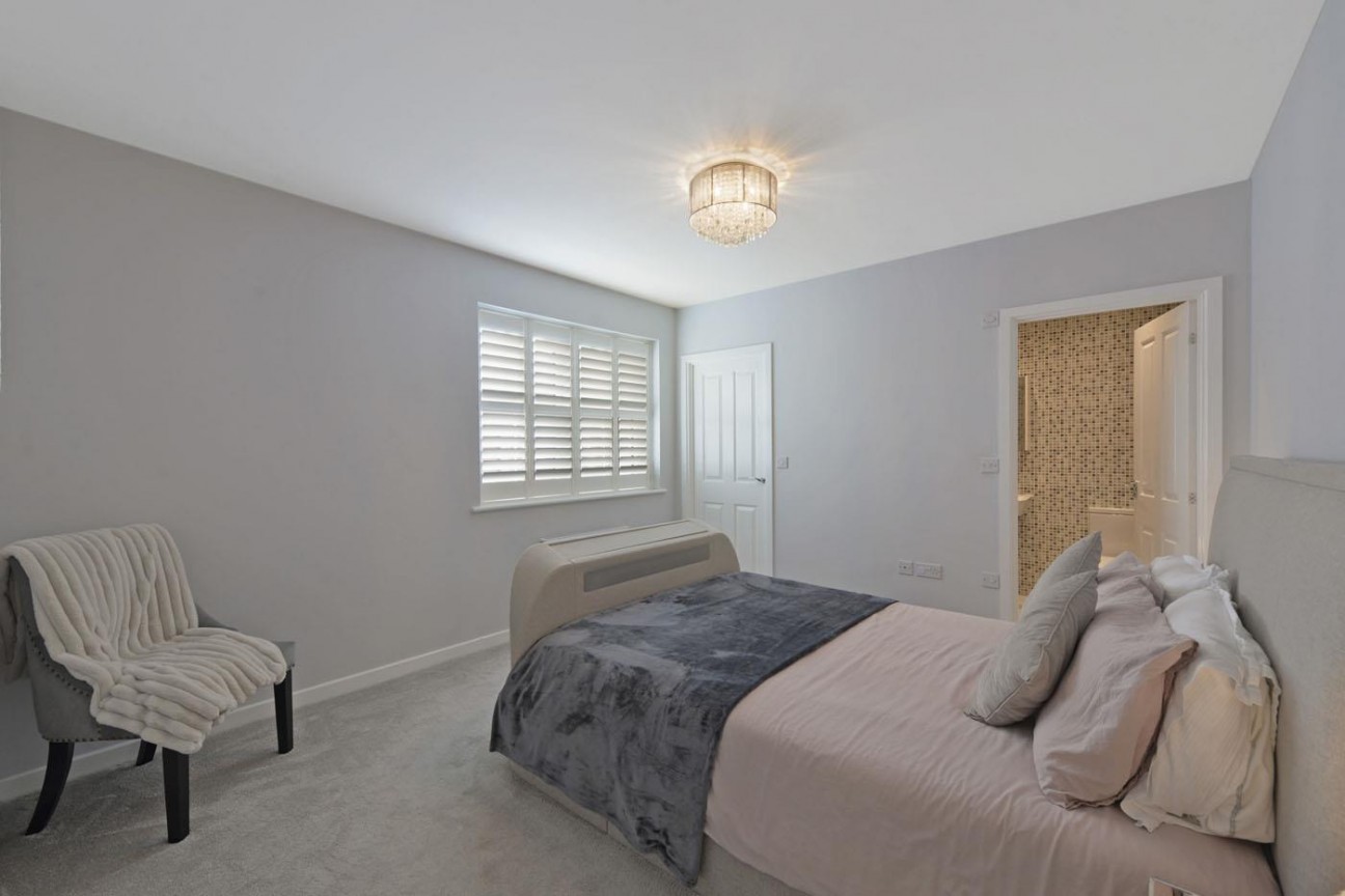 Atlas Close, Kings Hill, ME19 4PS