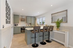 Bluegown Avenue, Leybourne, West Malling