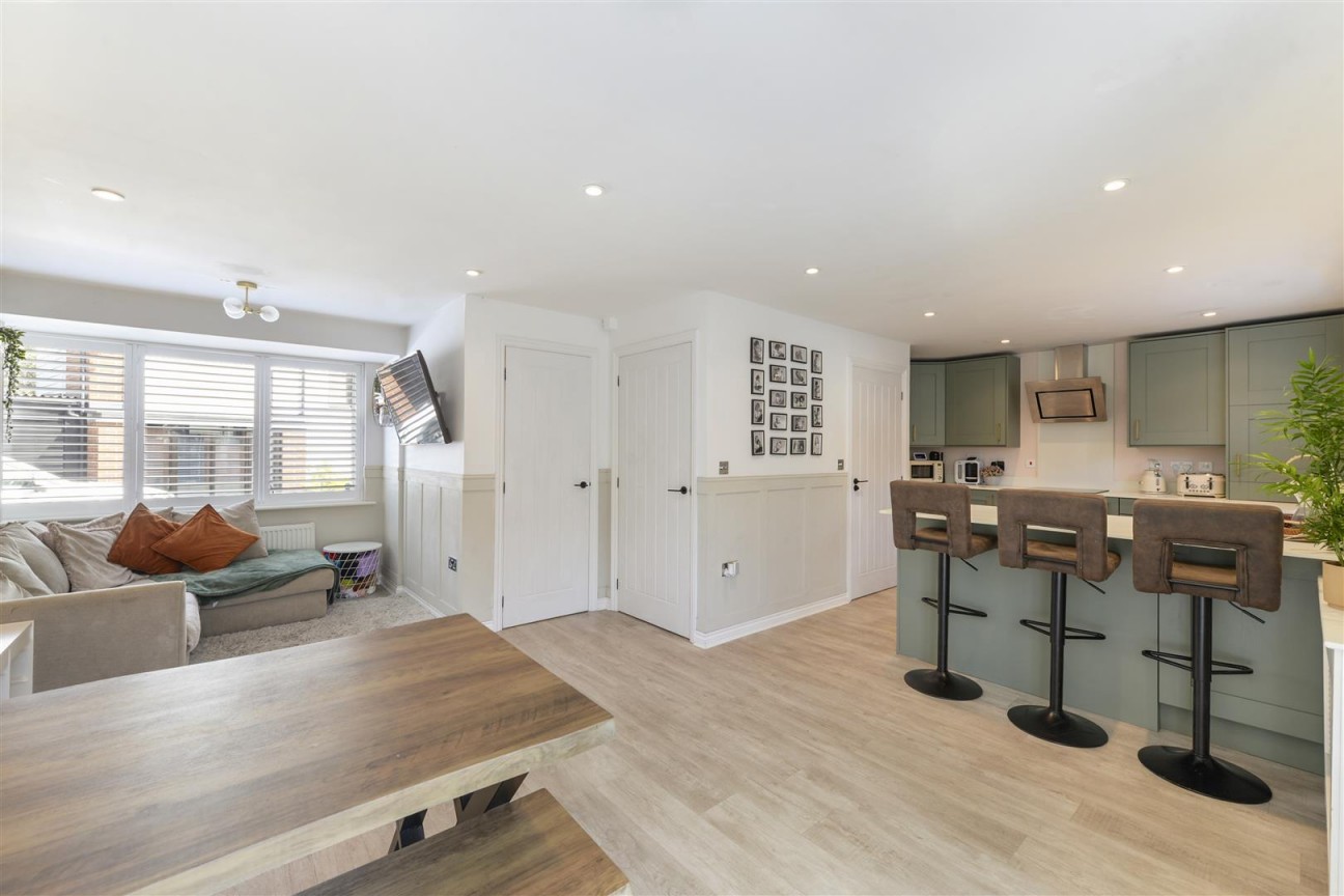 Bluegown Avenue, Leybourne, West Malling