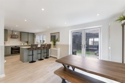 Bluegown Avenue, Leybourne, West Malling