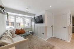 Bluegown Avenue, Leybourne, West Malling