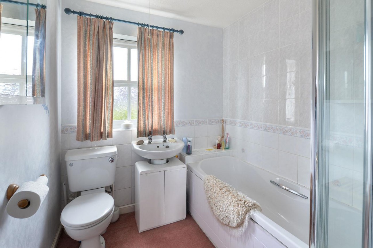 Saxon Close, Kings Hill, ME19 4AZ