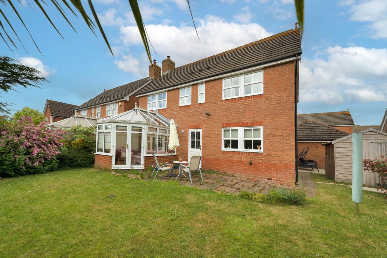 Saxon Close, Kings Hill, ME19 4AZ