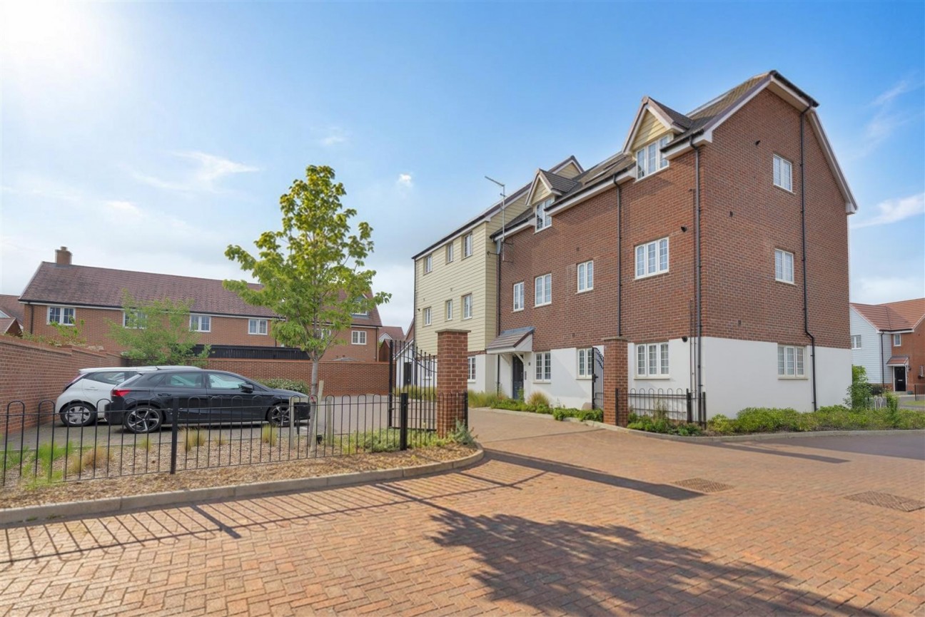 Tully Drive, Paddock Wood, Tonbridge