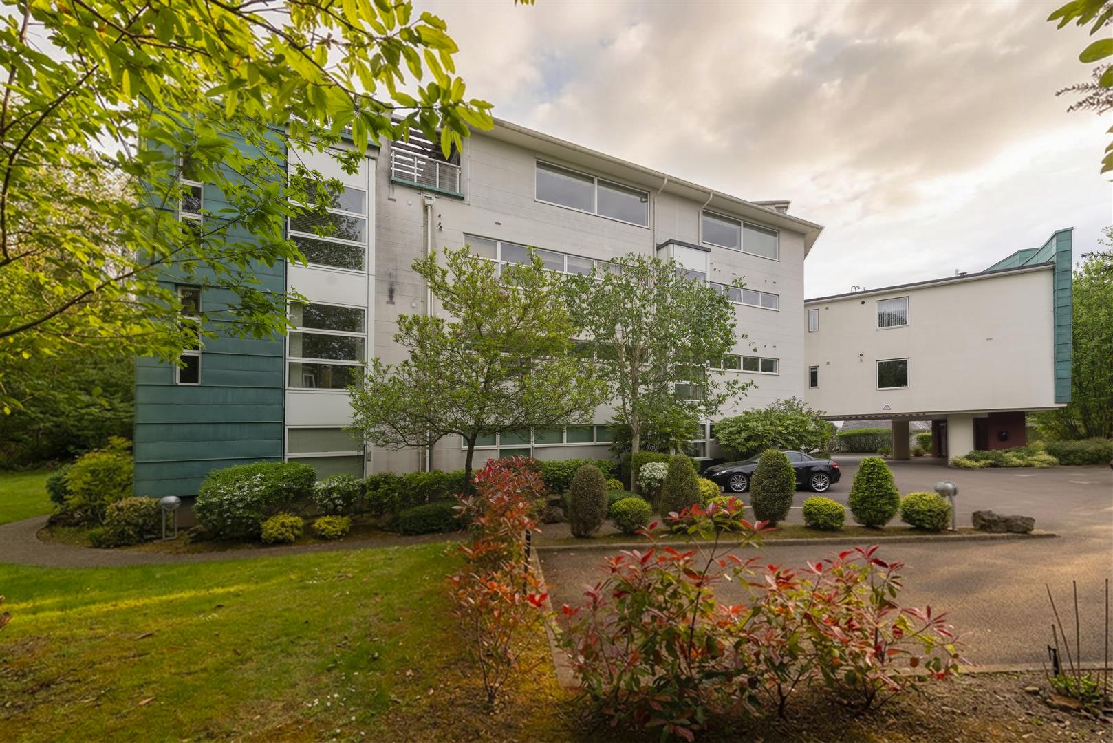 Gibson Drive, Kings Hill