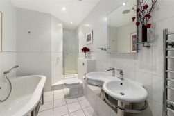 Gibson Drive, Kings Hill