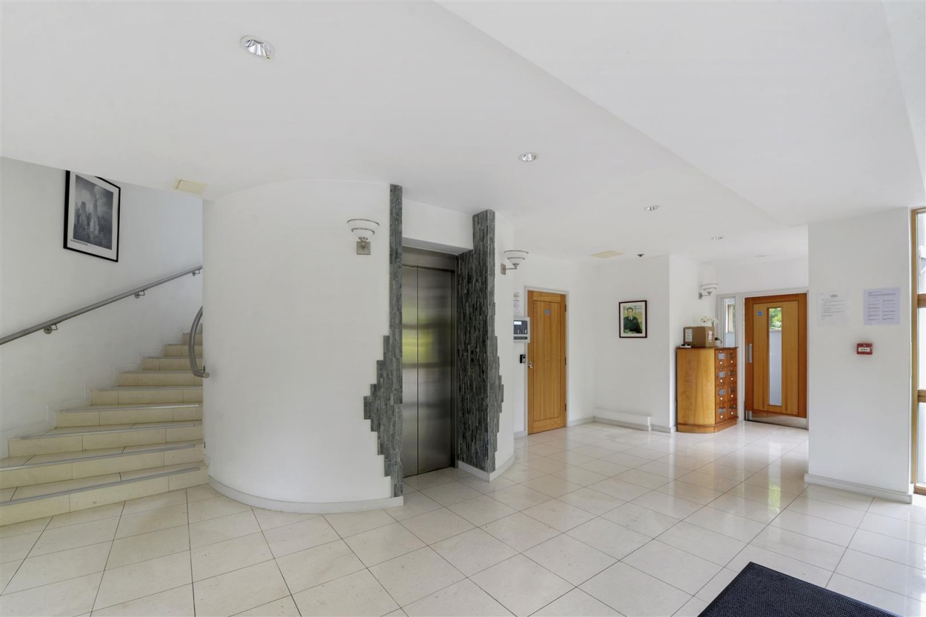 Gibson Drive, Kings Hill