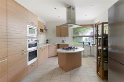 Gibson Drive, Kings Hill