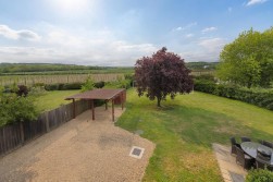 Maidstone Road, Hadlow, Tonbridge