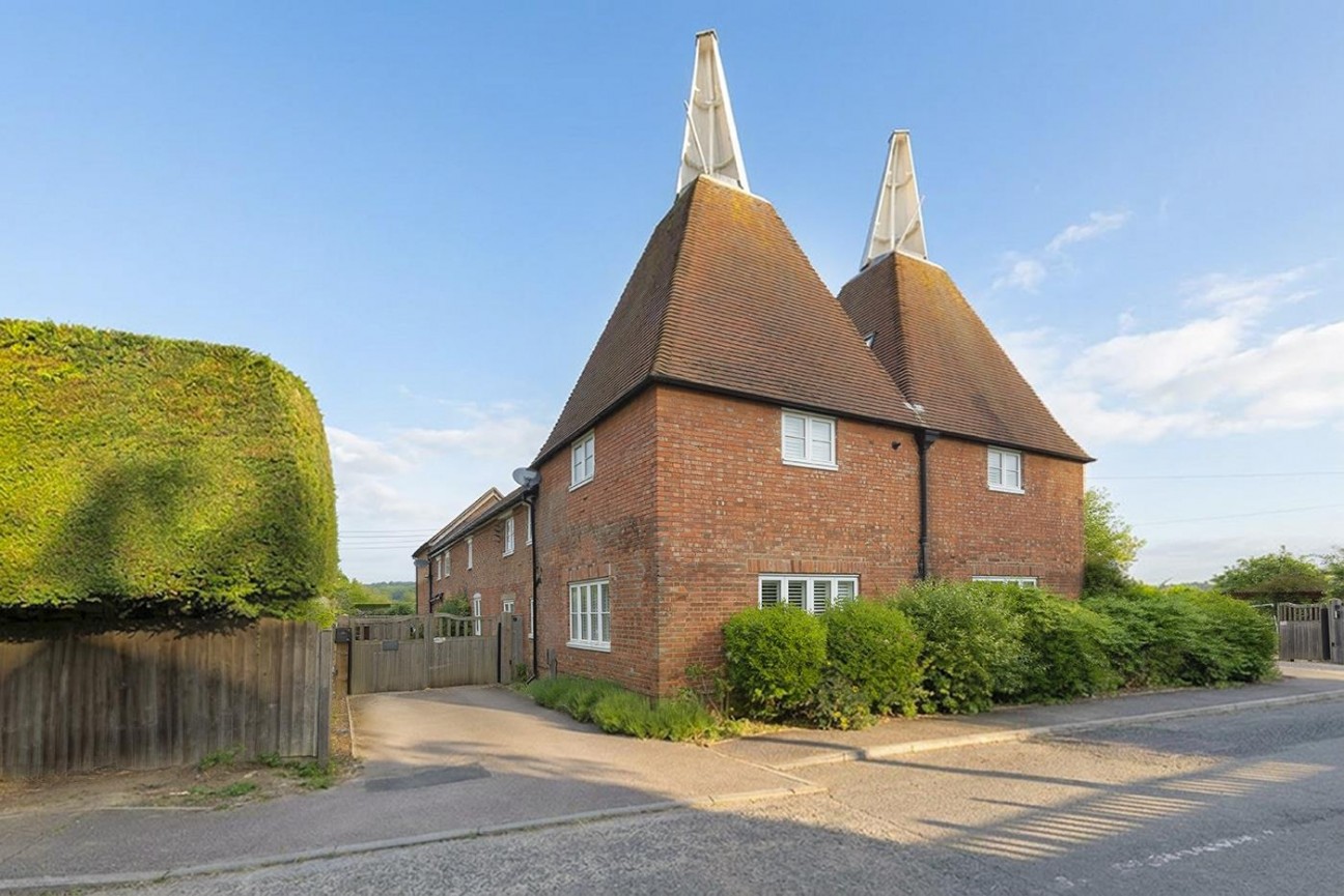 Maidstone Road, Hadlow, Tonbridge