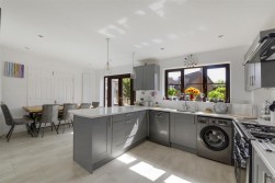 Lambourne Drive, Kings Hill