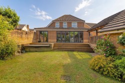 Chestnut Close, Kings Hill, ME19 4FP