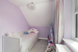 Chestnut Close, Kings Hill, ME19 4FP