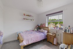 Chestnut Close, Kings Hill, ME19 4FP