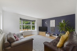 Chestnut Close, Kings Hill, ME19 4FP