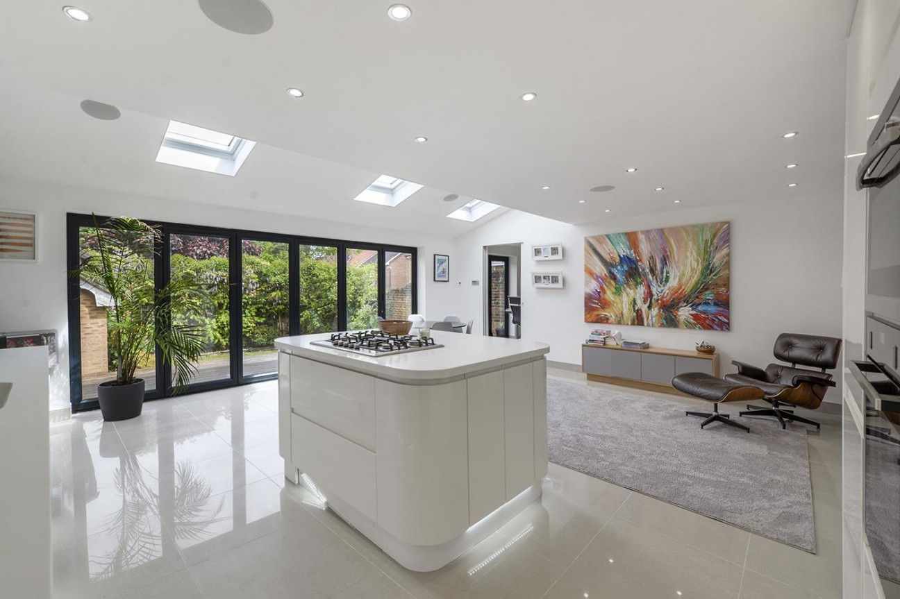 Chestnut Close, Kings Hill, ME19 4FP