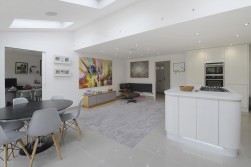 Chestnut Close, Kings Hill, ME19 4FP