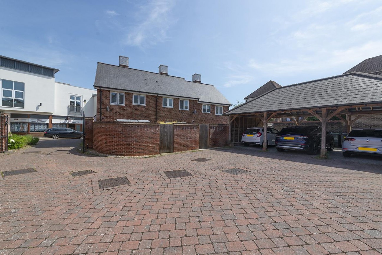Queen Street, Kings Hill