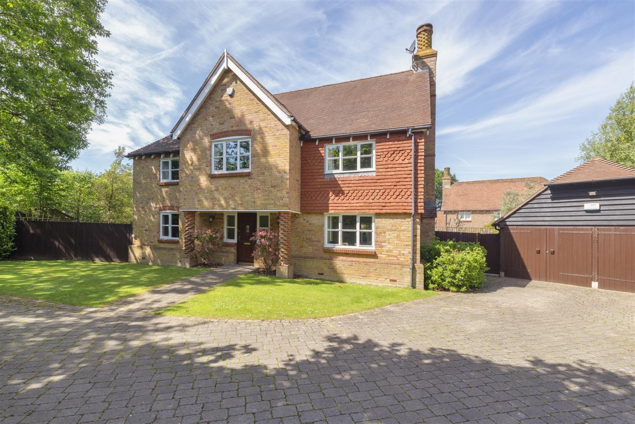 Redwell Grove, Kings Hill, ME19 4BU