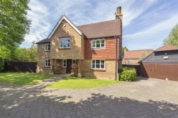 Redwell Grove, Kings Hill, ME19 4BU