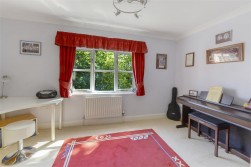Redwell Grove, Kings Hill, ME19 4BU