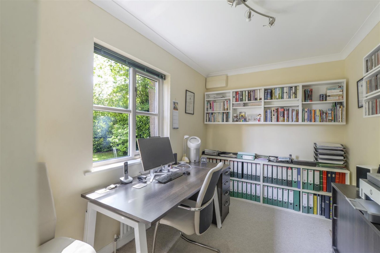 Redwell Grove, Kings Hill, ME19 4BU