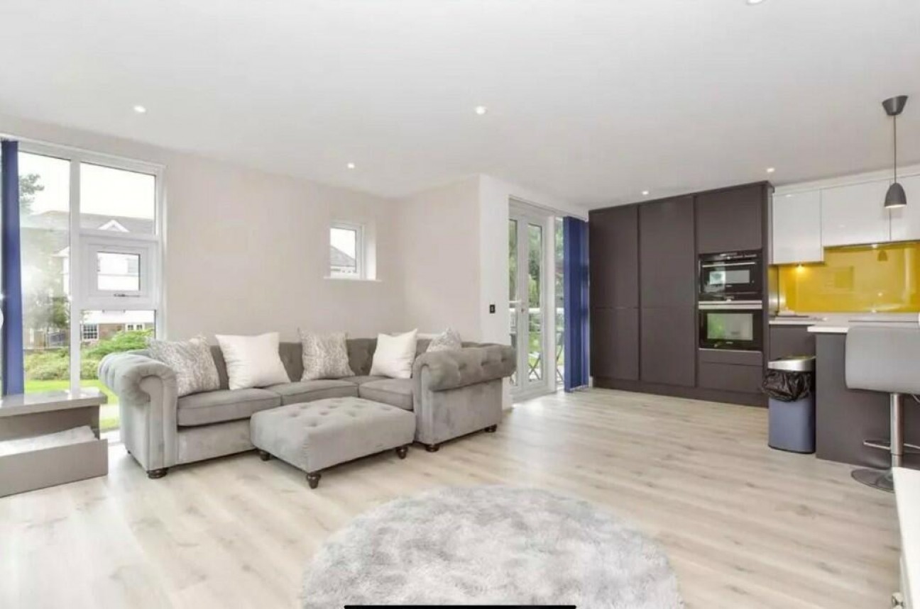 Niagara Close, Kings Hill,