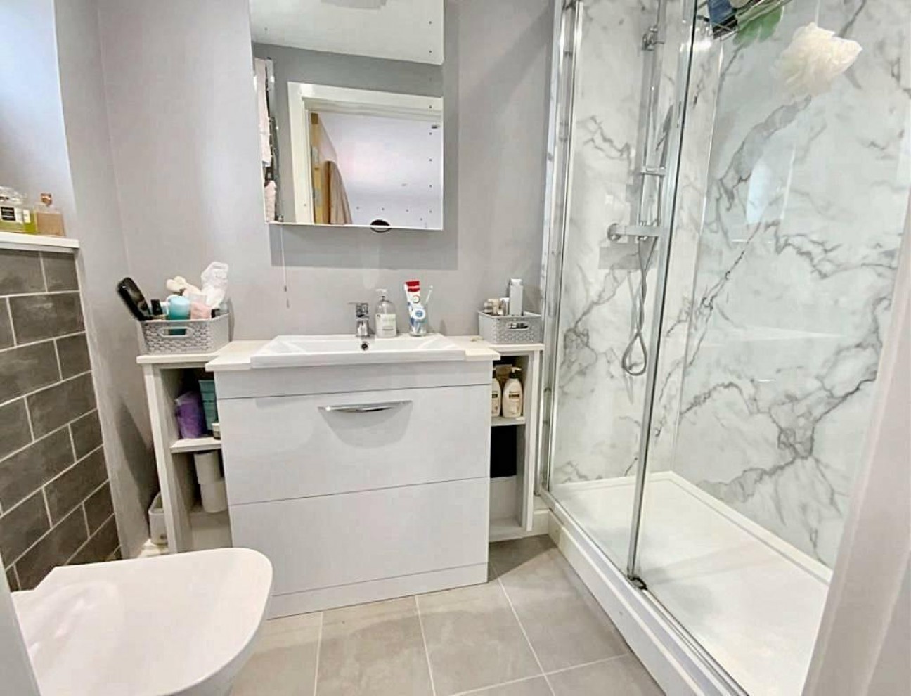 Niagara Close, Kings Hill,