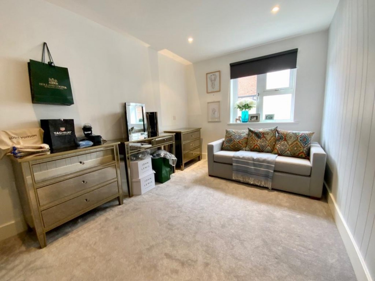 Niagara Close, Kings Hill,