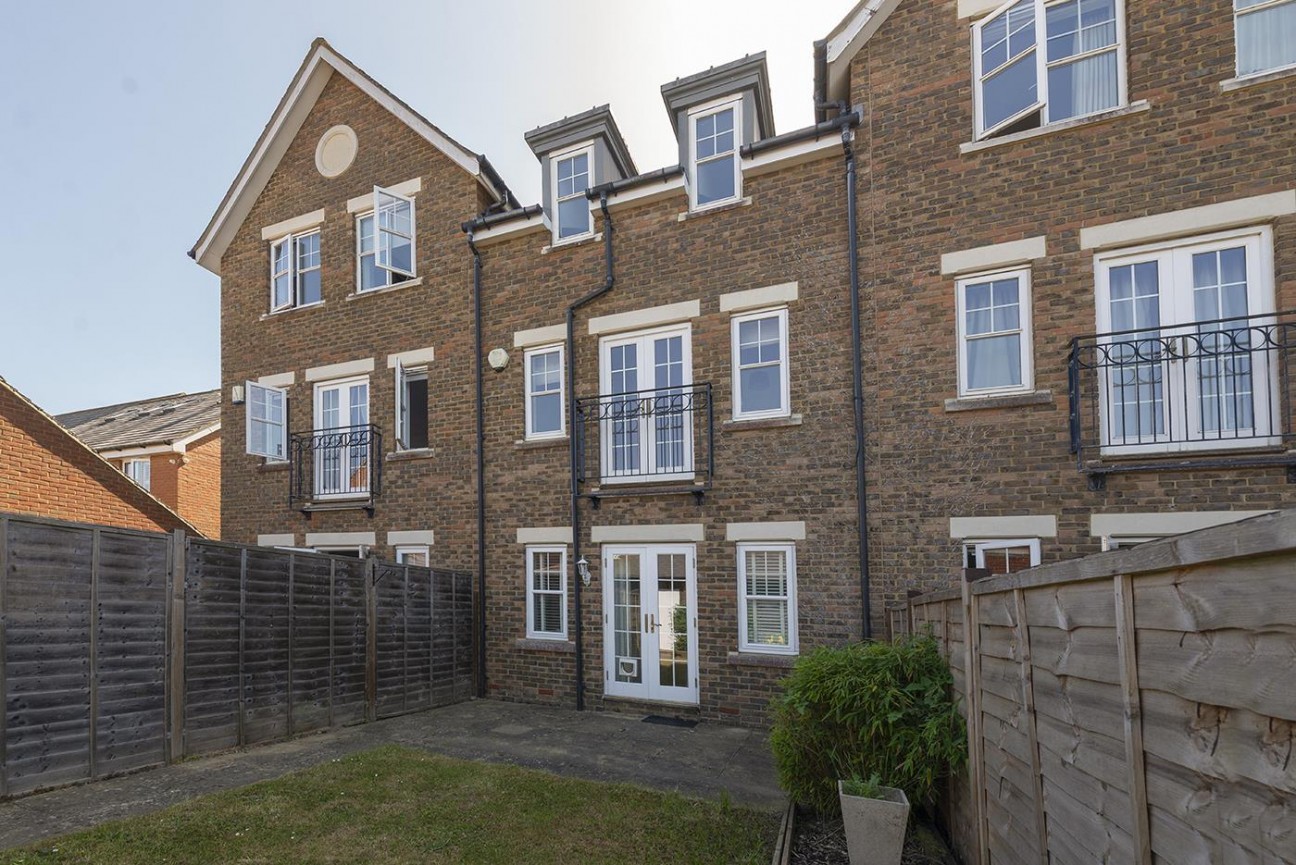Baxter Way, Kings Hill