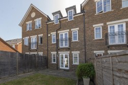 Baxter Way, Kings Hill