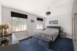 Hazel Avenue, Allington