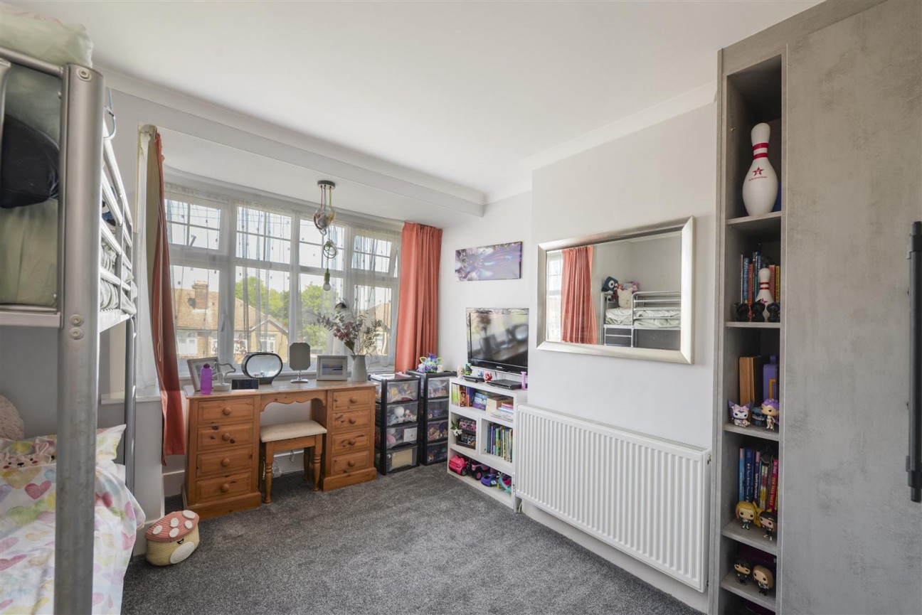 Hazel Avenue, Allington
